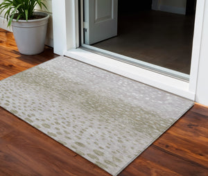 Homeroots 3' Stylish Artichoke Green Abstract Washable Area Rug For Indoor And Outdoor Spaces, Durable Design 3' X 5' Polyester 603107