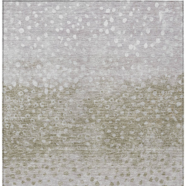 Homeroots 3' Stylish Artichoke Green Abstract Washable Area Rug For Indoor And Outdoor Spaces, Durable Design 5' X 8' Polyester 603108