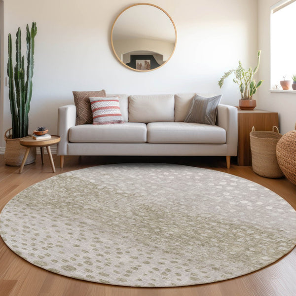 Homeroots 3' Stylish Artichoke Green Abstract Washable Area Rug For Indoor And Outdoor Spaces, Durable Design 8' Round Polyester 603109