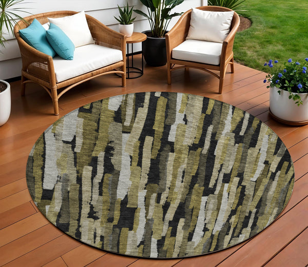 Homeroots 3'' Striped Washable Indoor Outdoor Area Rug - Durable, Stain Resistant, Perfect For High Traffic Spaces 8' Round Polyester 603211