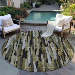 Homeroots 3'' Striped Washable Indoor Outdoor Area Rug - Durable, Stain Resistant, Perfect For High Traffic Spaces 8' Round Polyester 603211