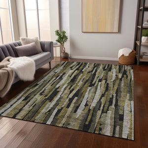 Homeroots 3'' Striped Washable Indoor Outdoor Area Rug - Durable, Stain Resistant, Perfect For High Traffic Spaces 8' X 10' Polyester 603212