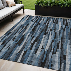 Homeroots 3'' Striped Washable Indoor Outdoor Area Rug - Durable, Stain Resistant, Perfect For High Traffic Spaces 5' X 8' Polyester 603216
