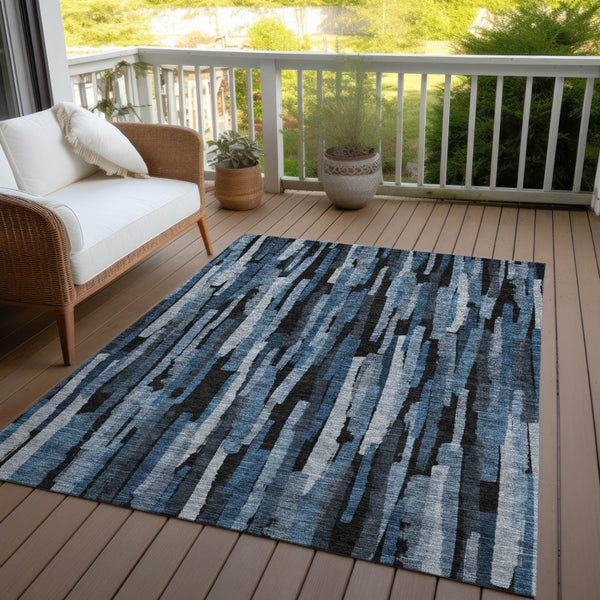 Homeroots 3'' Striped Washable Indoor Outdoor Area Rug - Durable, Stain Resistant, Perfect For High Traffic Spaces 9' X 12' Polyester 603219