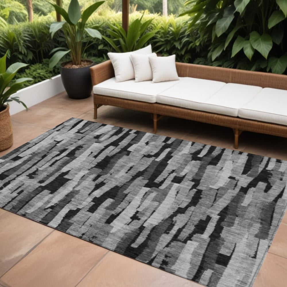 HomeRoots 9' Gray and Black Striped Washable Area Rug - Stylish Indoor/Outdoor Décor for High-Traffic Spaces 603225