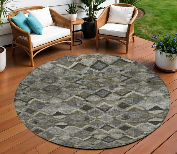 Homeroots 3' Stylish Brown Gray Tan Geometric Washable Area Rug For Indoor Outdoor Spaces, Durable & Chic 8' Round Polyester 603241