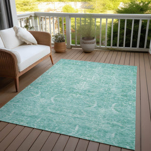 Homeroots 3' Artichoke Green And Ivory Damask Washable Area Rug For Stylish Indoor And Outdoor Spaces 8' X 10' Polyester 603356