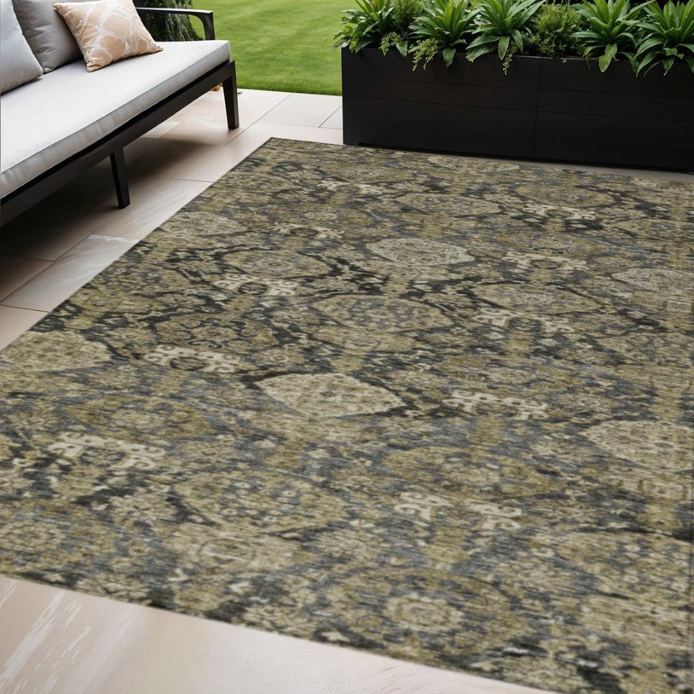 HomeRoots 9' Charcoal & Beige Damask Area Rug - Washable, Durable Design for Indoor & Outdoor Elegance 603381