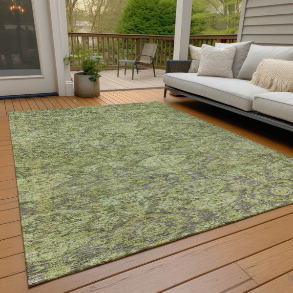 Homeroots 3' Brown And Tan Damask Washable Area Rug - Stylish, Durable Indoor Outdoor Decor For Any Space 9' X 12' Polyester 603387