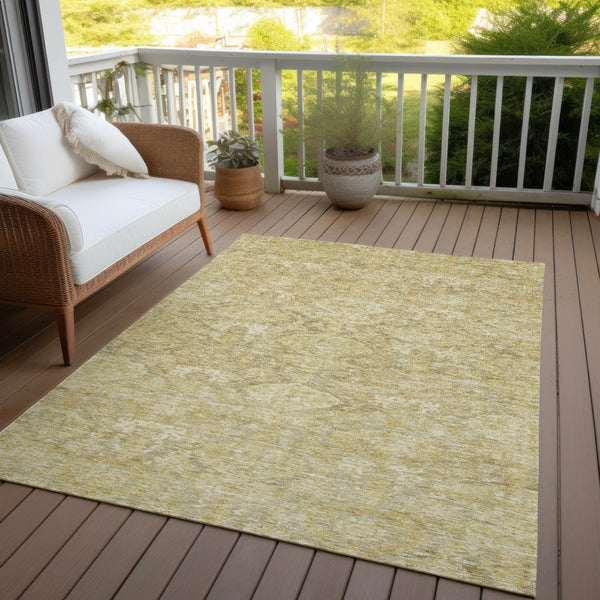 Homeroots 3' Brown And Tan Damask Washable Area Rug - Stylish, Durable Indoor Outdoor Decor For Any Space 9' X 12' Polyester 603399