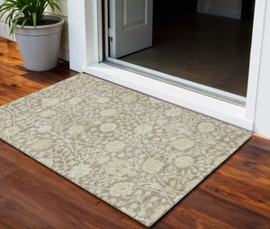 Homeroots 3' Artichoke Green Floral Indoor Outdoor Area Rug - Durable, Washable, Stain-resistant Design 3' X 5' Polyester 603443