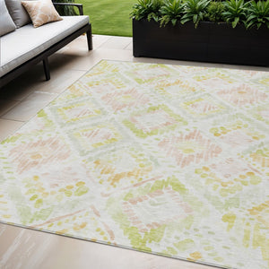 HomeRoots 5' Modern Geometric Area Rug in Pink, Green & Beige - Washable, Durable, Perfect for Indoor & Outdoor Spaces 5' X 8' 603479