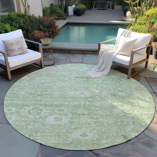 Homeroots 3' Artichoke Green Damask Washable Area Rug - Stylish, Durable Indoor/Outdoor Decor For Any Space 8' Round Polyester 603493