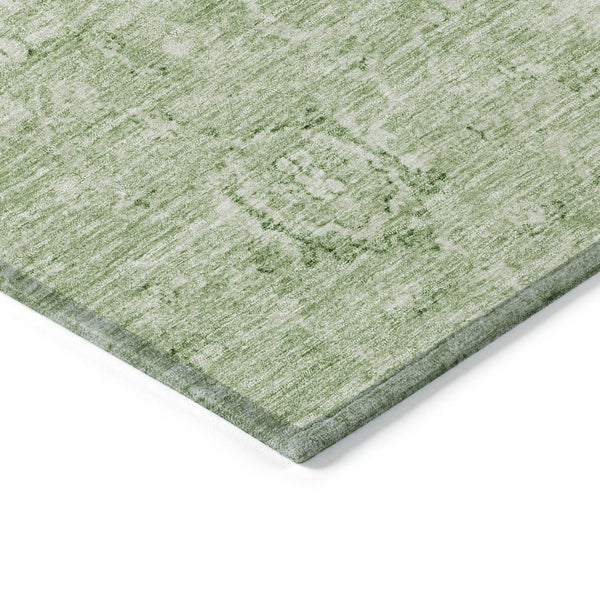 Homeroots 3' Artichoke Green Damask Washable Area Rug - Stylish, Durable Indoor/Outdoor Decor For Any Space 8' Round Polyester 603493
