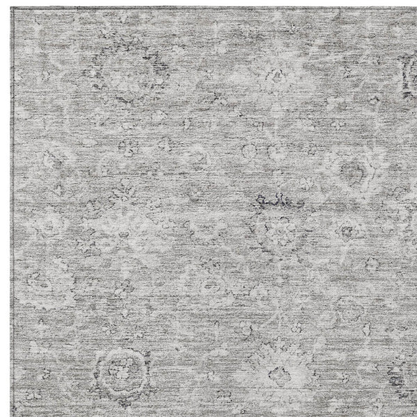 Homeroots 3' Artichoke Green Damask Washable Area Rug - Stylish, Durable Indoor/Outdoor Decor For Any Space 3' X 5' Polyester 603503