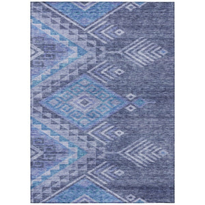 HomeRoots 5' Southwestern-Inspired Navy and Charcoal Area Rug - Stylish, Durable, Washable for Indoor/Outdoor Use 5' X 8' 603552