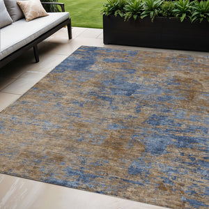 Homeroots 3' Copper And Green Abstract Washable Area Rug For Indoor And Outdoor Spaces, Durable Design 5' X 8' Polyester 603594