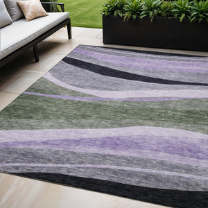 Homeroots 3' Abstract Artichoke Green And Black Area Rug - Washable, Durable, Stylish For Indoor Or Outdoor Use 5' X 8' Polyester 603666