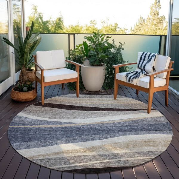 Homeroots 3' Abstract Artichoke Green And Black Area Rug - Washable, Durable, Stylish For Indoor Or Outdoor Use 8' Round Polyester 603679