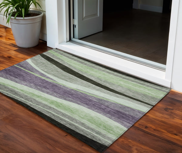 Homeroots 3' Abstract Artichoke Green And Black Area Rug - Washable, Durable, Stylish For Indoor Or Outdoor Use 3' X 5' Polyester 603683