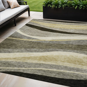 Homeroots 3' Abstract Artichoke Green And Black Area Rug - Washable, Durable, Stylish For Indoor Or Outdoor Use 5' X 8' Polyester 603690
