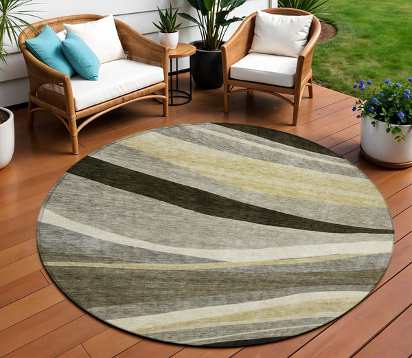 Homeroots 3' Abstract Artichoke Green And Black Area Rug - Washable, Durable, Stylish For Indoor Or Outdoor Use 8' Round Polyester 603691