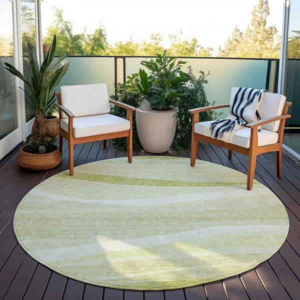Homeroots 3' Artichoke Green And Ivory Abstract Washable Area Rug For Indoor And Outdoor Spaces, Durable Design 8' Round Polyester 603697