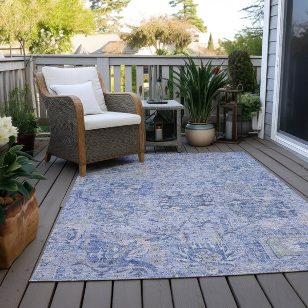 HomeRoots 5' Elegant Sky Blue Damask Area Rug – Stylish, Stain-Resistant, Machine Washable for Indoor & Outdoor Use 5' X 8' 603786