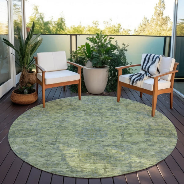 Homeroots 3' Artichoke Green And Gray Damask Washable Area Rug For Stylish Indoor And Outdoor Spaces 8' Round Polyester 603829