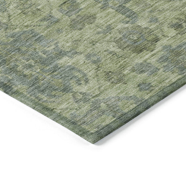 Homeroots 3' Artichoke Green And Gray Damask Washable Area Rug For Stylish Indoor And Outdoor Spaces 8' Round Polyester 603829
