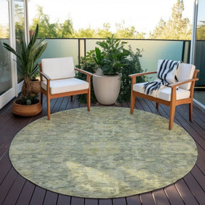 Homeroots 3' Artichoke Green And Gray Damask Washable Area Rug For Stylish Indoor And Outdoor Spaces 8' Round Polyester 603859