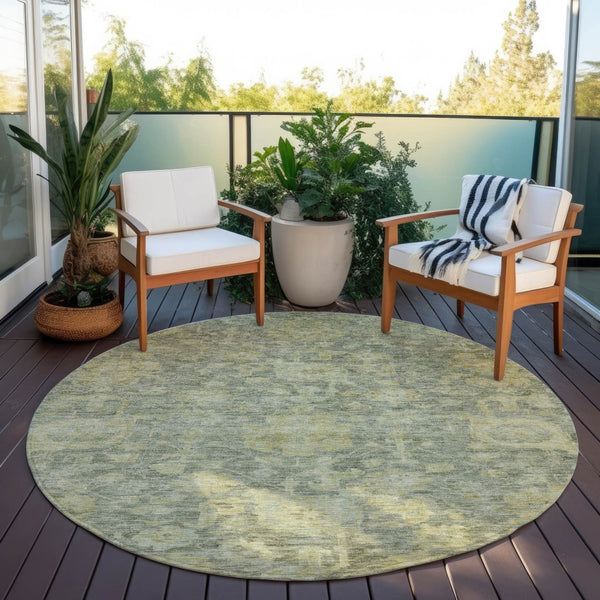 Homeroots 3' Artichoke Green And Gray Damask Washable Area Rug For Stylish Indoor And Outdoor Spaces 8' Round Polyester 603859