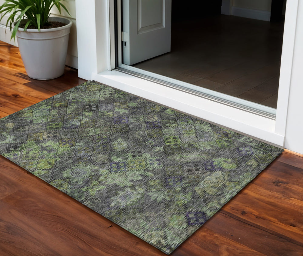 Homeroots 3' Blue Gray And Brown Floral Washable Area Rug For Indoor Outdoor Spaces - Durable, Stylish Decor 3' X 5' Polyester 604144