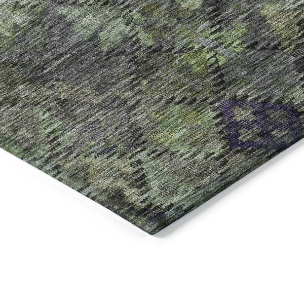 HomeRoots 5' Durable Floral Area Rug for Indoor & Outdoor Use - Easy Maintenance, Stain Resistant Design 8' Round 604146