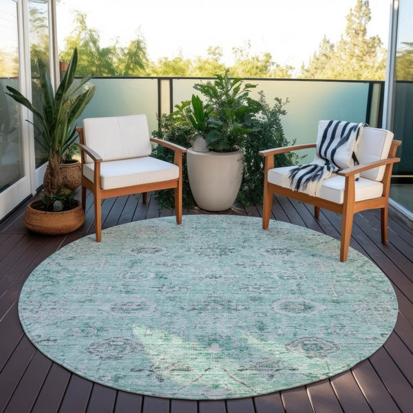 Homeroots 3' Artichoke Green Damask Washable Indoor Outdoor Area Rug – Durable, Stylish, And Stain Resistant 8' Round Polyester 604200