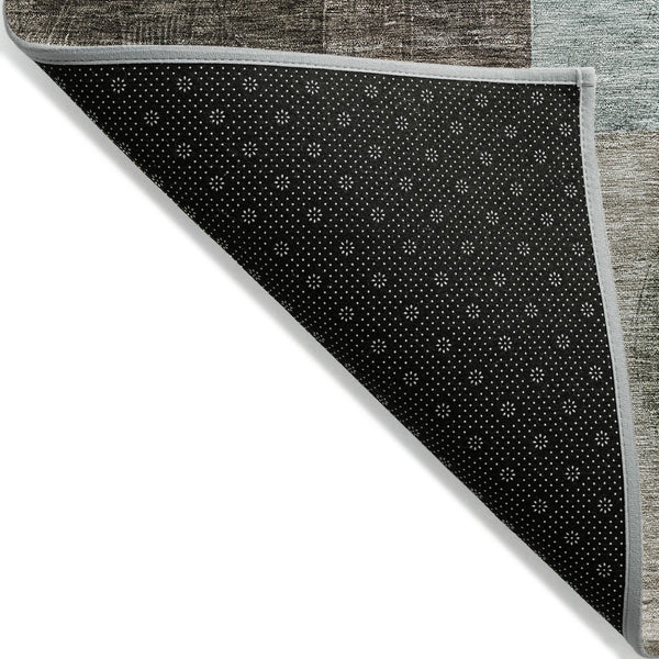 Homeroots 3' Stylish Geometric Indoor Outdoor Area Rug - Washable, Stain-resistant, Perfect For High Traffic Spaces 8' Round Polyester 604308