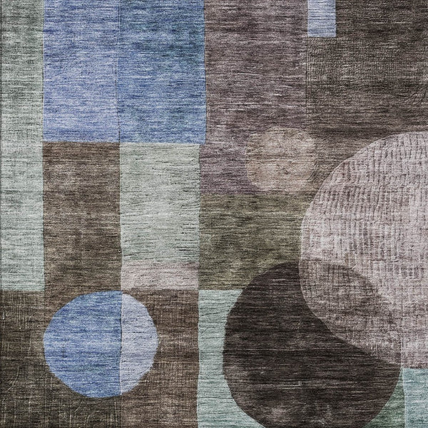 Homeroots 3' Stylish Geometric Indoor Outdoor Area Rug - Washable, Stain-resistant, Perfect For High Traffic Spaces 10' X 14' Polyester 604311