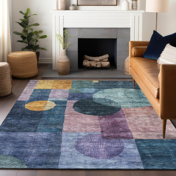 Homeroots 3' Stylish Geometric Indoor Outdoor Area Rug - Washable, Stain-resistant, Perfect For High Traffic Spaces 5' X 8' Polyester 604313