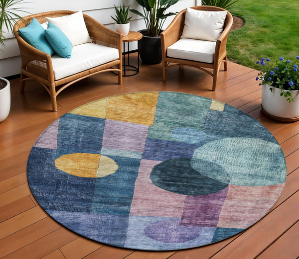 Homeroots 3' Stylish Geometric Indoor Outdoor Area Rug - Washable, Stain-resistant, Perfect For High Traffic Spaces 8' Round Polyester 604314