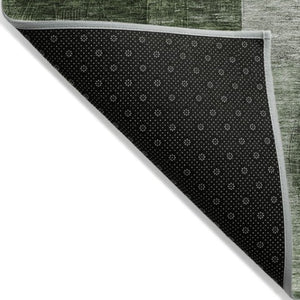 Homeroots 3' Stylish Geometric Indoor Outdoor Area Rug - Washable, Stain-resistant, Perfect For High Traffic Spaces 5' X 8' Polyester 604319