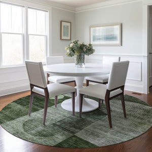 Homeroots 3' Stylish Geometric Indoor Outdoor Area Rug - Washable, Stain-resistant, Perfect For High Traffic Spaces 8' Round Polyester 604320