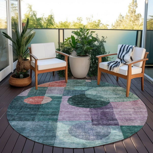 Homeroots 3' Stylish Geometric Indoor Outdoor Area Rug - Washable, Stain-resistant, Perfect For High Traffic Spaces 8' Round Polyester 604326