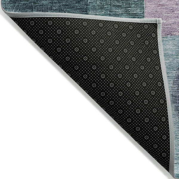 Homeroots 3' Stylish Geometric Indoor Outdoor Area Rug - Washable, Stain-resistant, Perfect For High Traffic Spaces 8' Round Polyester 604326