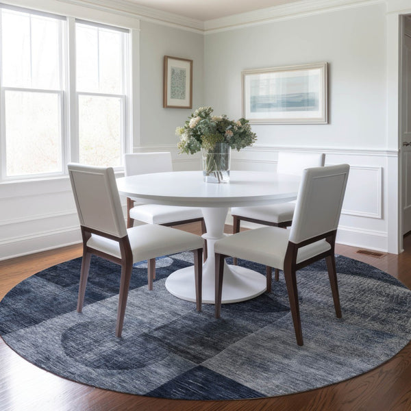 Homeroots 3' Stylish Geometric Indoor Outdoor Area Rug - Washable, Stain-resistant, Perfect For High Traffic Spaces 8' Round Polyester 604332