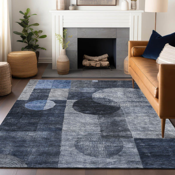 Homeroots 3' Stylish Geometric Indoor Outdoor Area Rug - Washable, Stain-resistant, Perfect For High Traffic Spaces 8' X 10' Polyester 604333