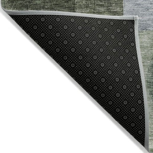 Homeroots 3' Stylish Geometric Indoor Outdoor Area Rug - Washable, Stain-resistant, Perfect For High Traffic Spaces 5' X 8' Polyester 604337