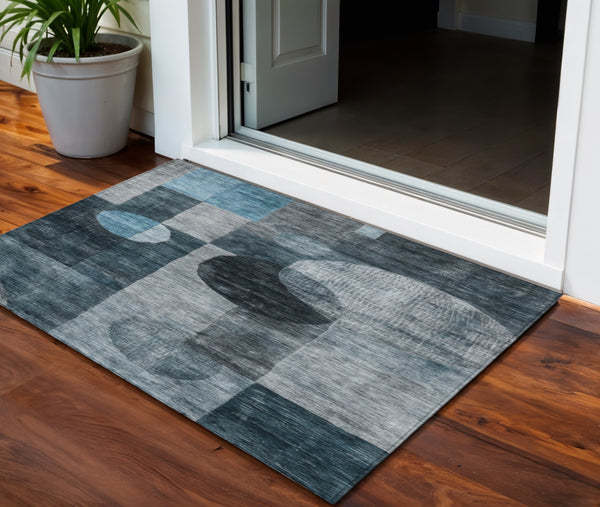 Homeroots 3' Stylish Geometric Indoor Outdoor Area Rug - Washable, Stain-resistant, Perfect For High Traffic Spaces 3' X 5' Polyester 604342