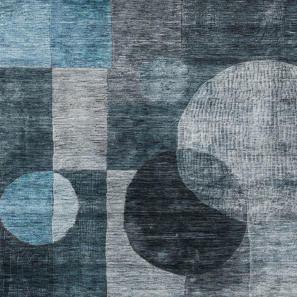 Homeroots 3' Stylish Geometric Indoor Outdoor Area Rug - Washable, Stain-resistant, Perfect For High Traffic Spaces 5' X 8' Polyester 604343