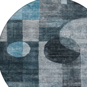 Homeroots 3' Stylish Geometric Indoor Outdoor Area Rug - Washable, Stain-resistant, Perfect For High Traffic Spaces 8' Round Polyester 604344