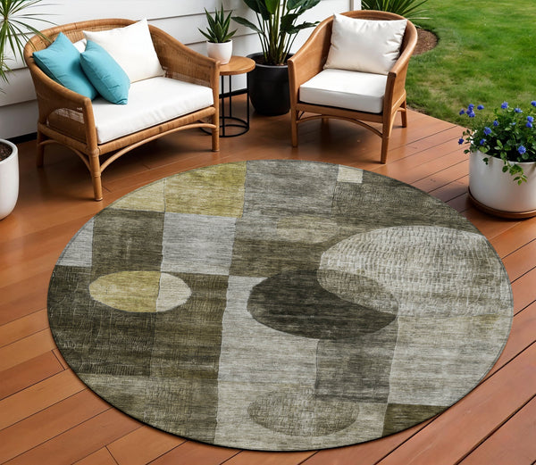 Homeroots 3' Stylish Geometric Indoor Outdoor Area Rug - Washable, Stain-resistant, Perfect For High Traffic Spaces 8' Round Polyester 604350